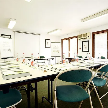 Campanile Nature - Aix En Provence 3*