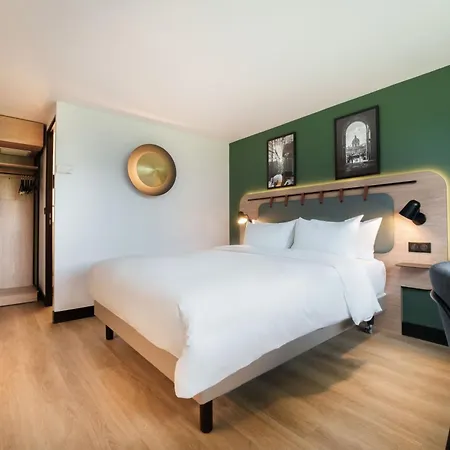 Hotel Campanile Aix-en-provence Est -